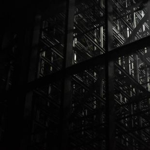 YAROSTAN : III [DISTRO]